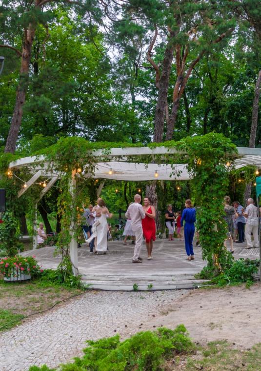 "Milonga w Altanie " Hugonówka w Konstancinie - Jeziornej