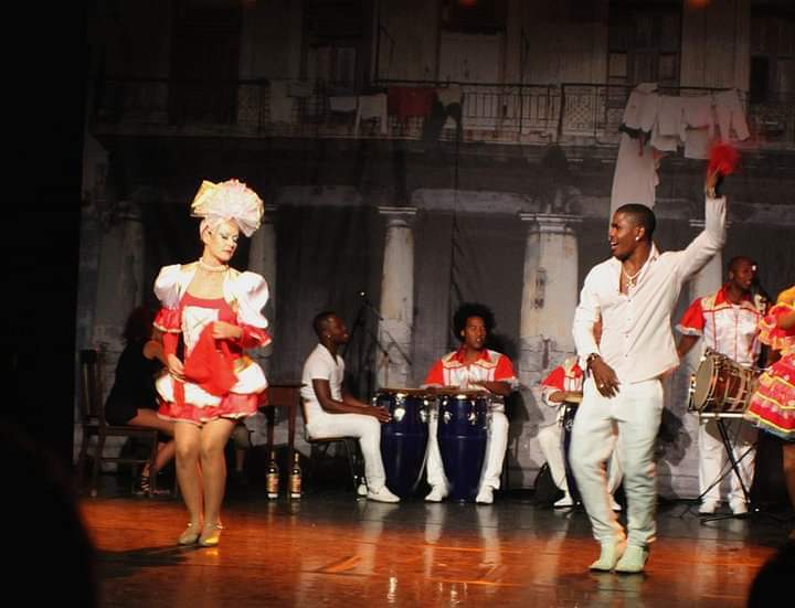 AFRO-KUBAI workshop Osvadyval a Barrioban vasárnap du. 15-17h