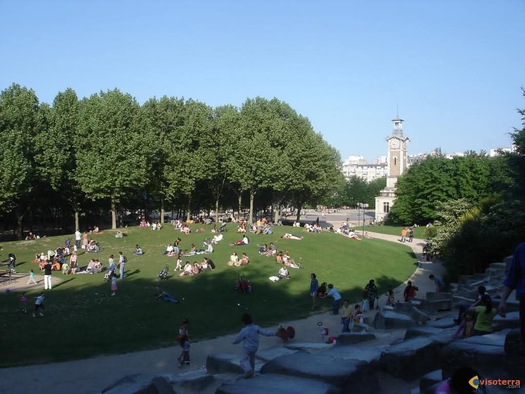 Le Bal Latino 2025 au parc Georges Brassens