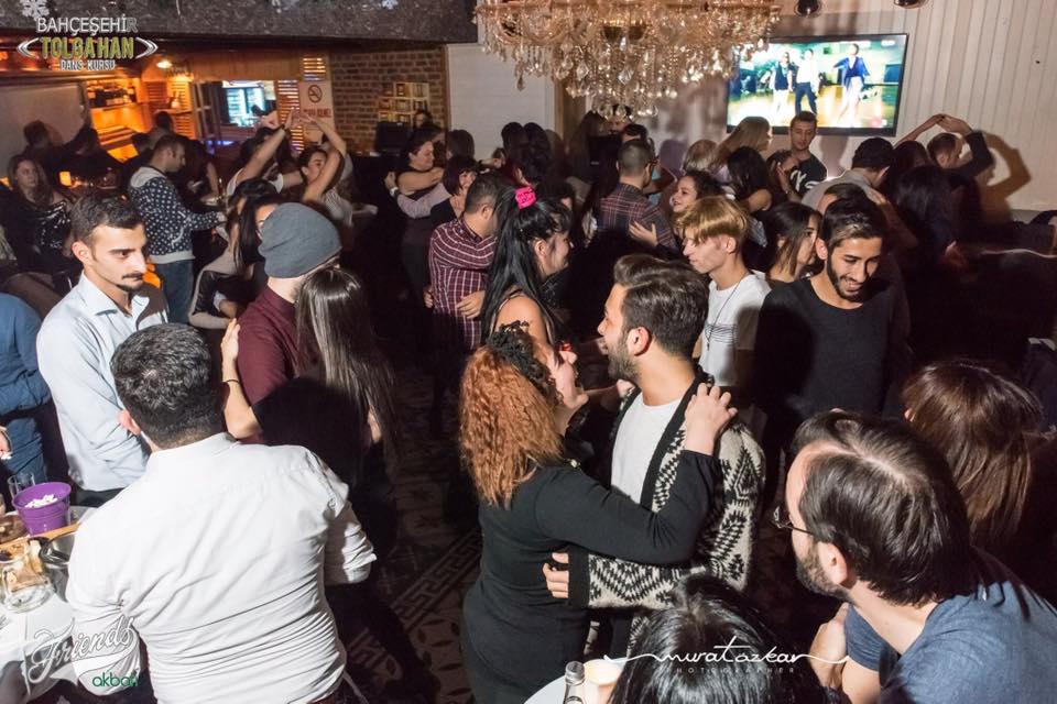 Tolga Han Dans Bahçeşehir Latin Night