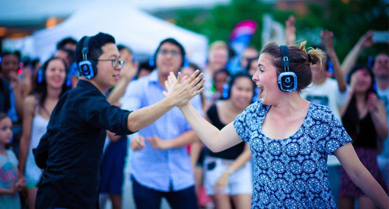 SOLD OUT - TraFiesta - Silent Latin on the street