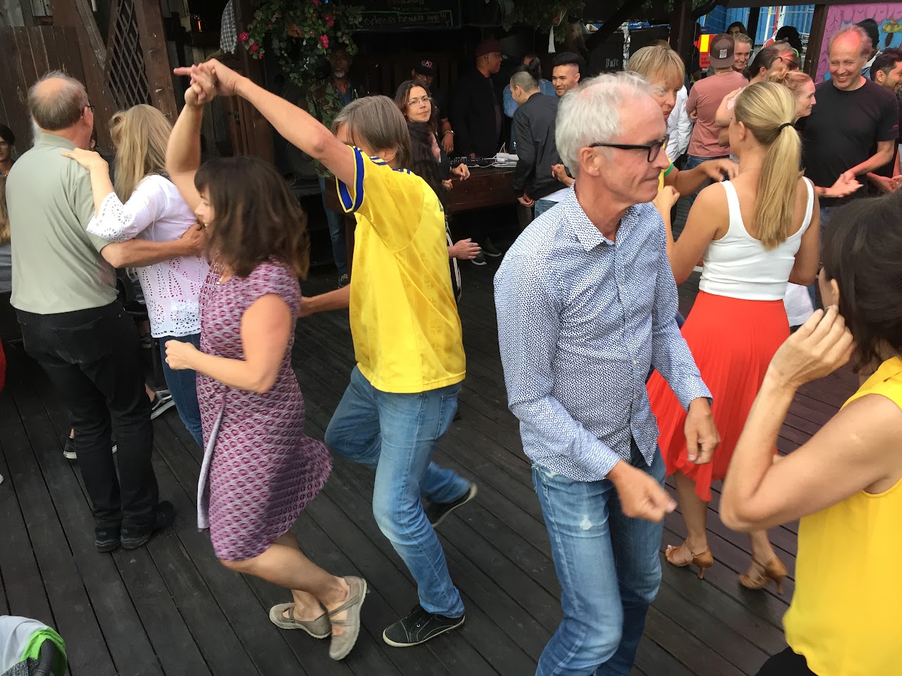 Dansa salsa med Vän i Umeå och Umeå salsaclub
