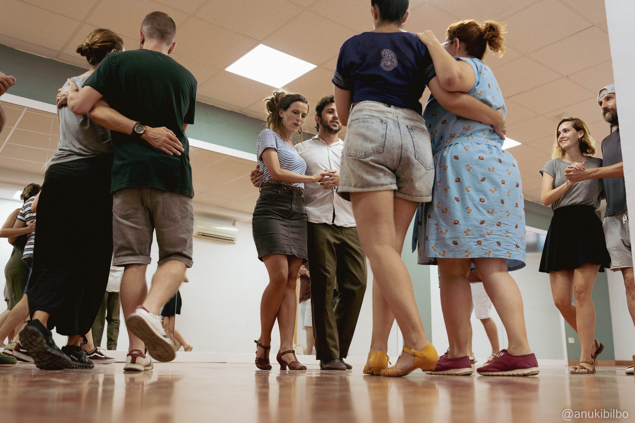 CLASE GRATIS LINDY HOP