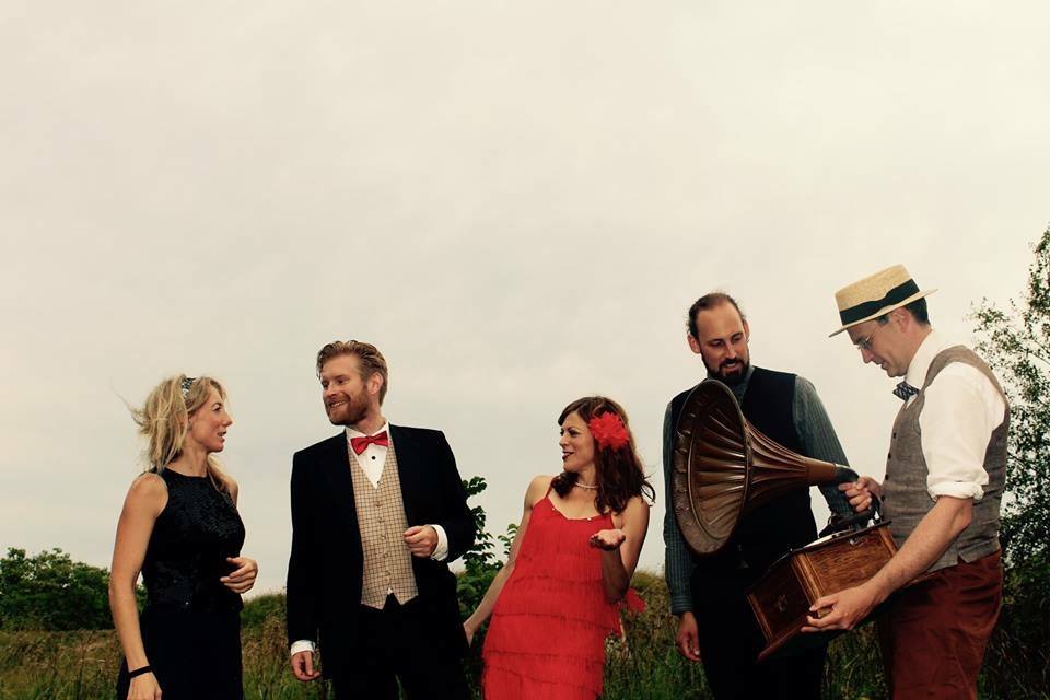Swingin´Midsummer Picnic with Live Music