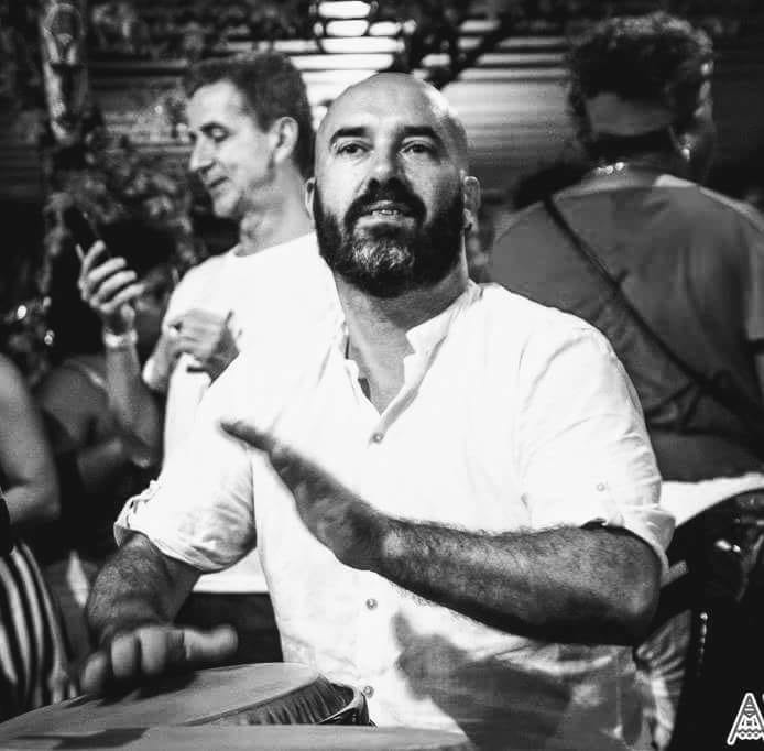 Intensivo de Congas na Maracatu Brasil com Fabrício Reis