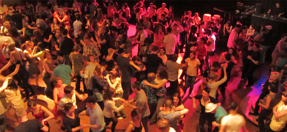 Salsa party Terminal 7