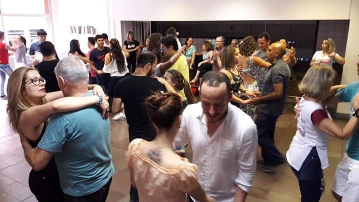 Salseando e Bachateando Edição de Maio