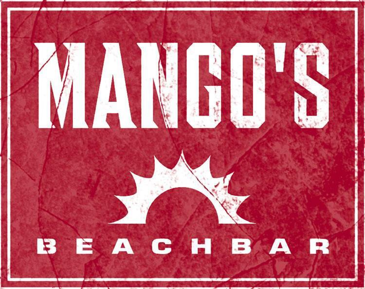 Salsa dansen op het strand bij Mango's