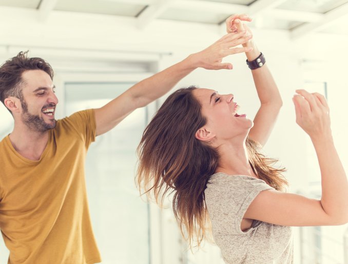 SALSA & BACHATA GROUP CLASSES SEPTEMBER SESSION