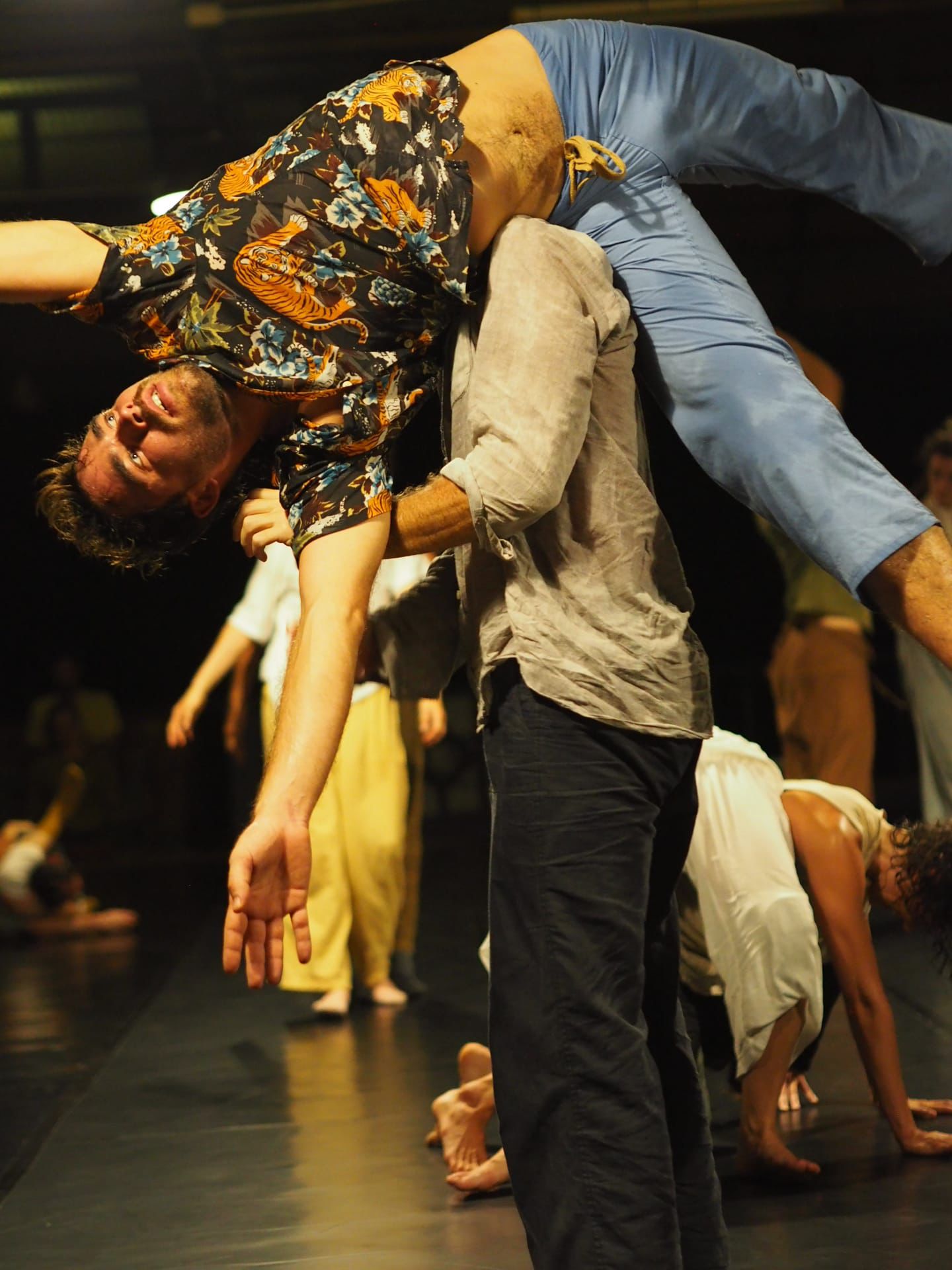 BECOMING - Contact improvisation workshop with Žan Perko