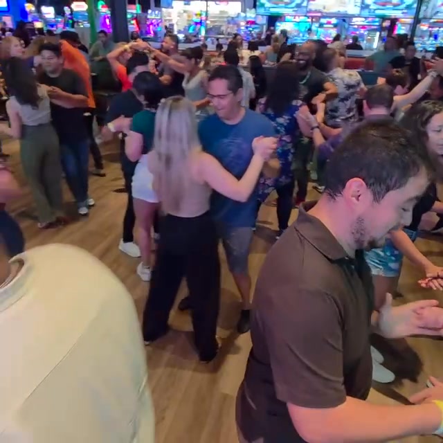NOCHE DE FUEGO SALSA BACHATA & MORE Dave & Busters DJ Siix