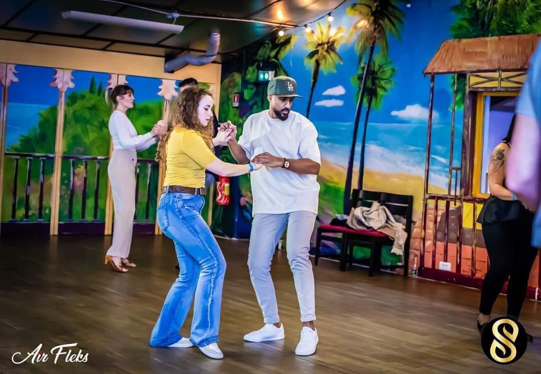Stage de Bachata Dominicaine avec David & Sarah