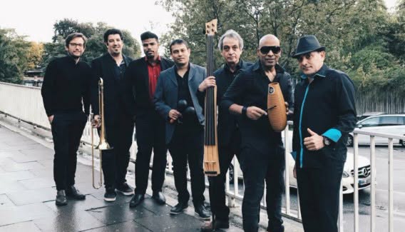 Senor Morales & Su Banda