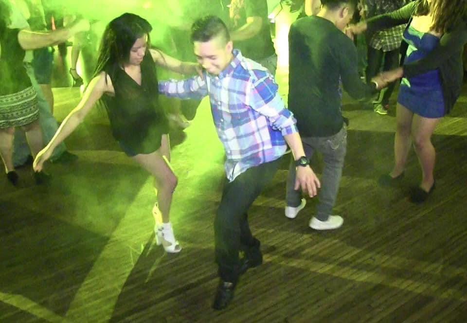 Beginner Cumbia Turn Patterns with Noe and Pam
