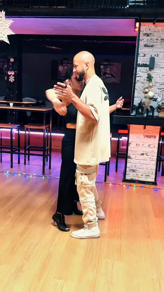 NEW KIZOMBA GROUPE with YAMI & KALI