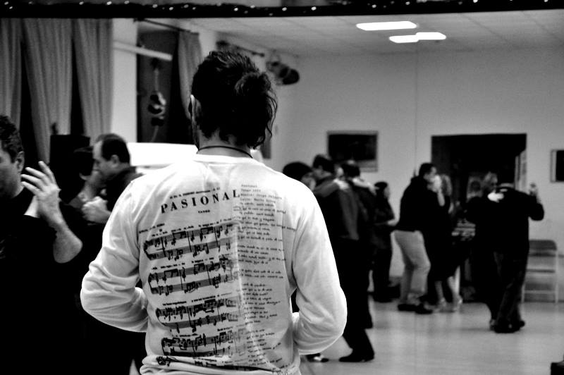 Presentazione del corso di tango con lezione gratuita a Ostia