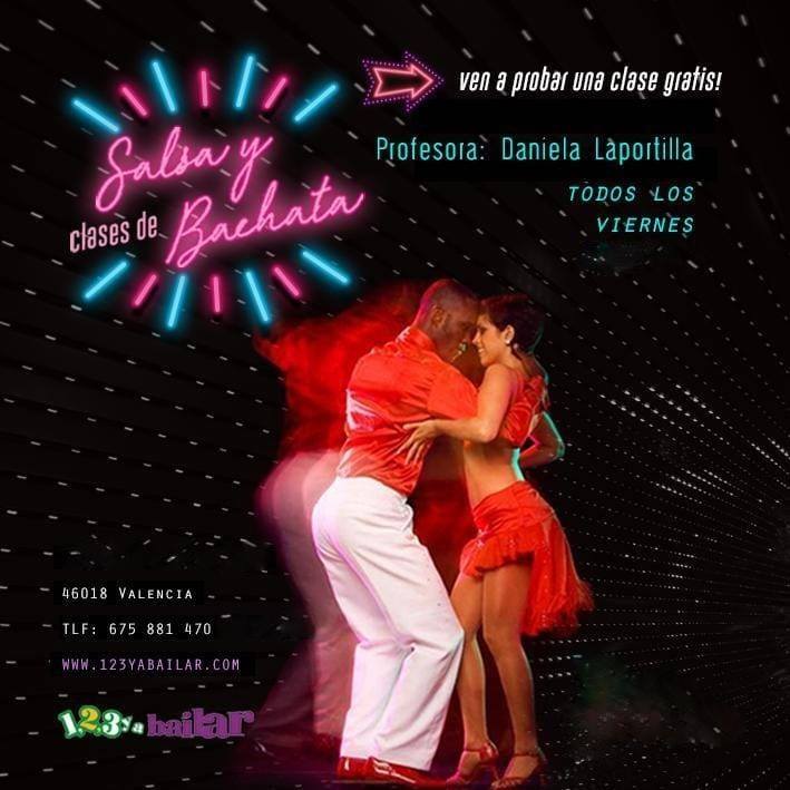 Viernes Divertidos : Salsa y Bachata 21:15 hs Nuevo grupo.