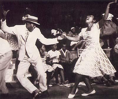 Swing Crash Course w Elena Iannucci @ YSBD