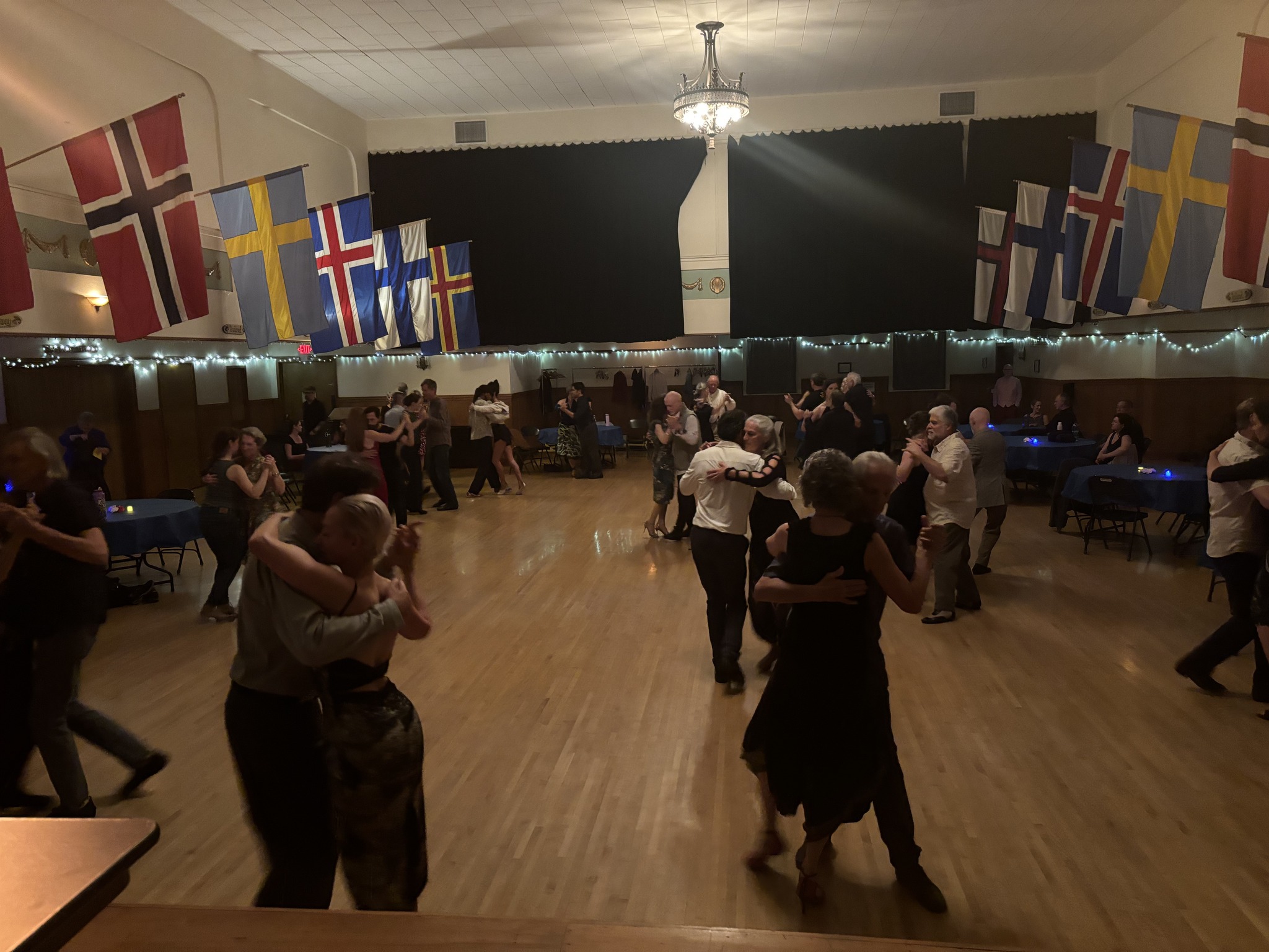 Monday Milonga with Guest Teachers Dominic Bridge and Michelle Lamb