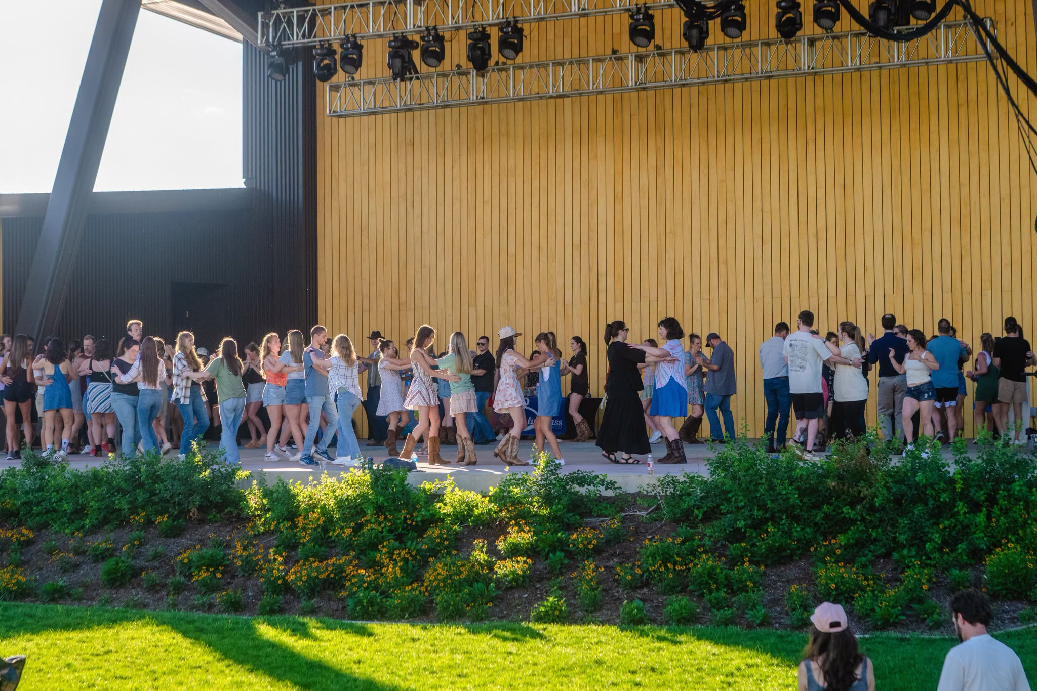 Discover Dance: Line Dancing & West Coast Swing