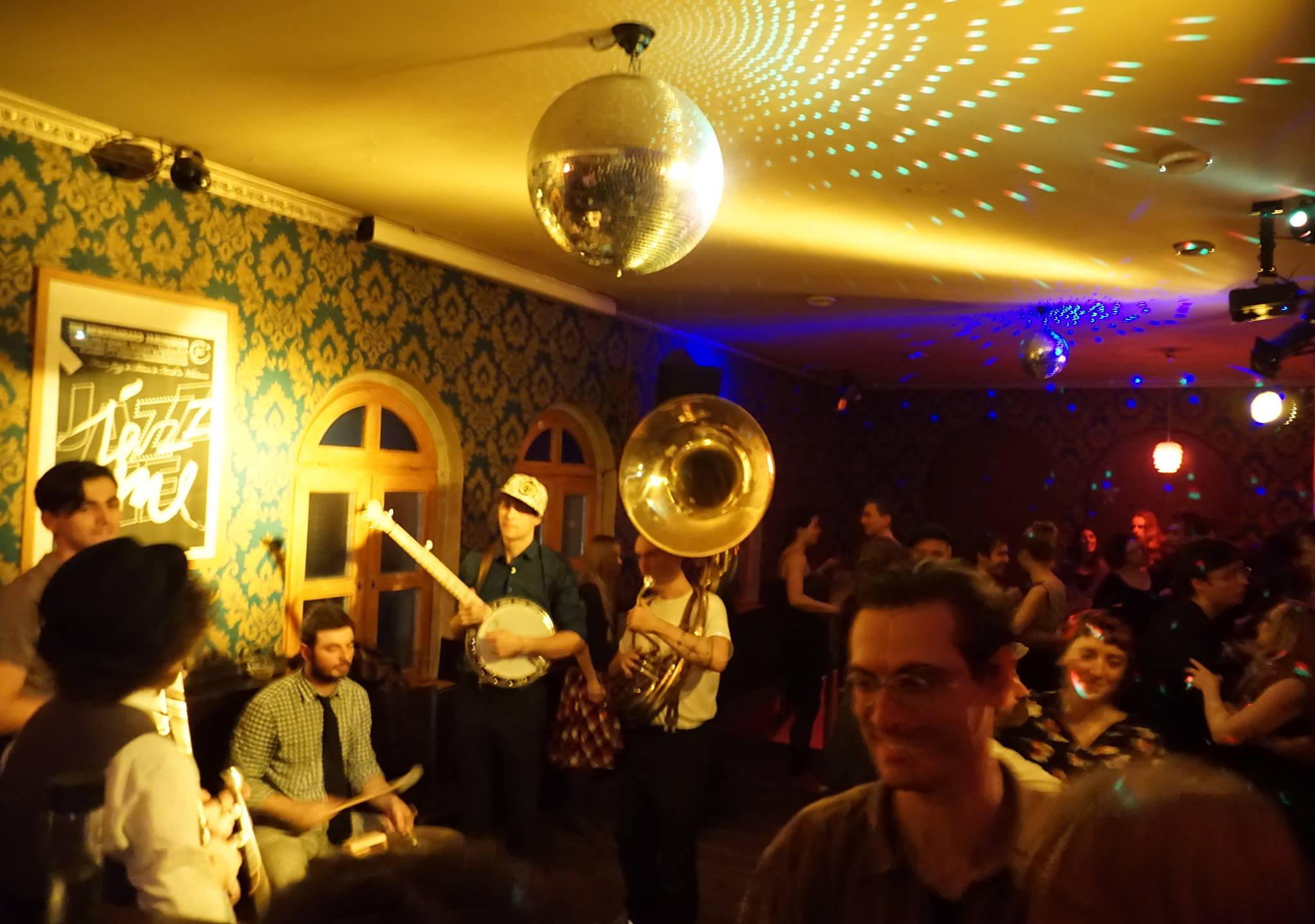 EdelSwing mit DIZZY BIRDS