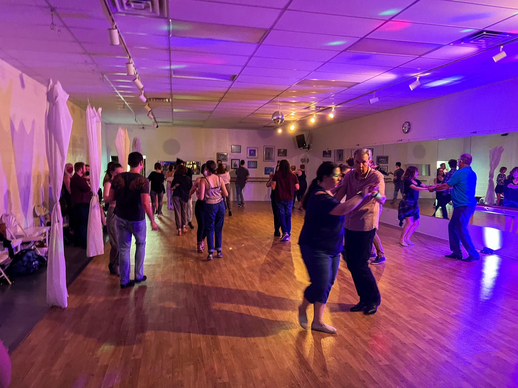 Downtown Swing 1 29 with Janelle Guido