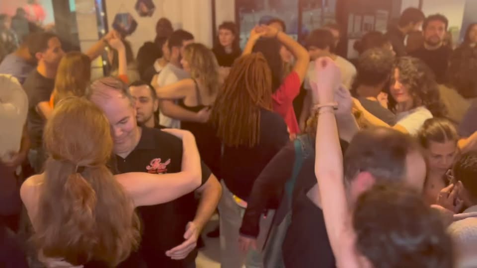 Descubra Noite de Forró #5 - Live Forró, Cours de Danse et Baile