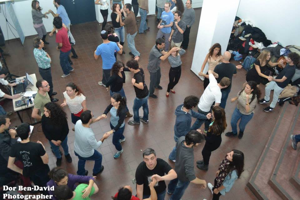 מסיבת סלסה חינם של מדיה נוצ'ה ת"א MeNTA's Free Salsa Party