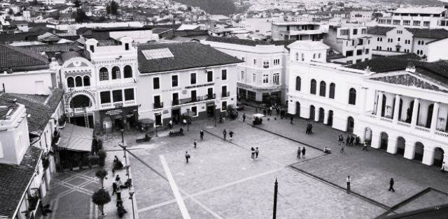 Milonga a la Plaza del Teatro
