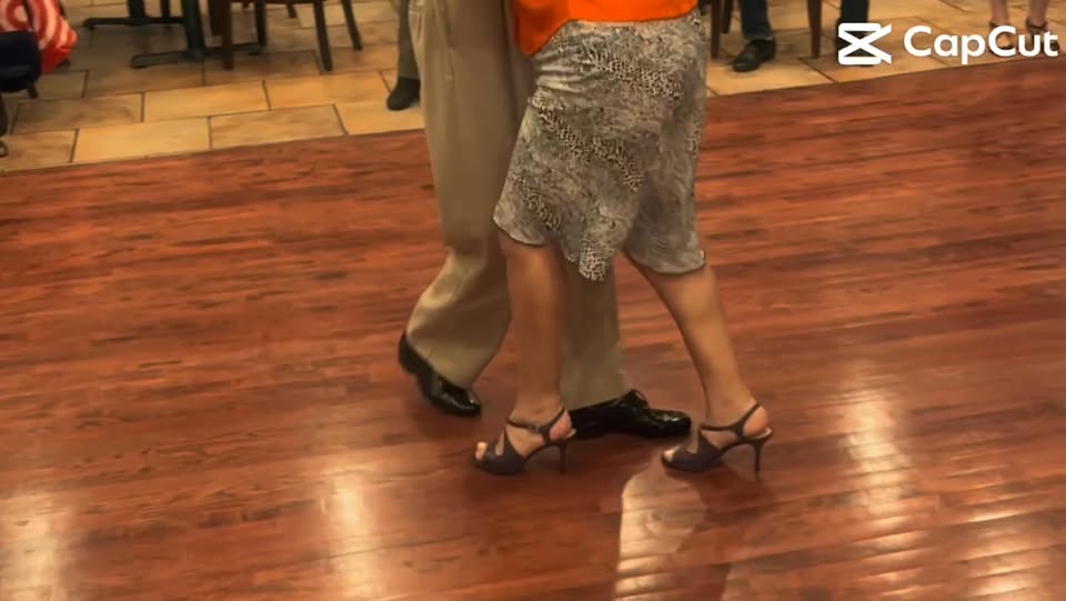 ARGENTINE TANGO CLASS AND PRACTICA