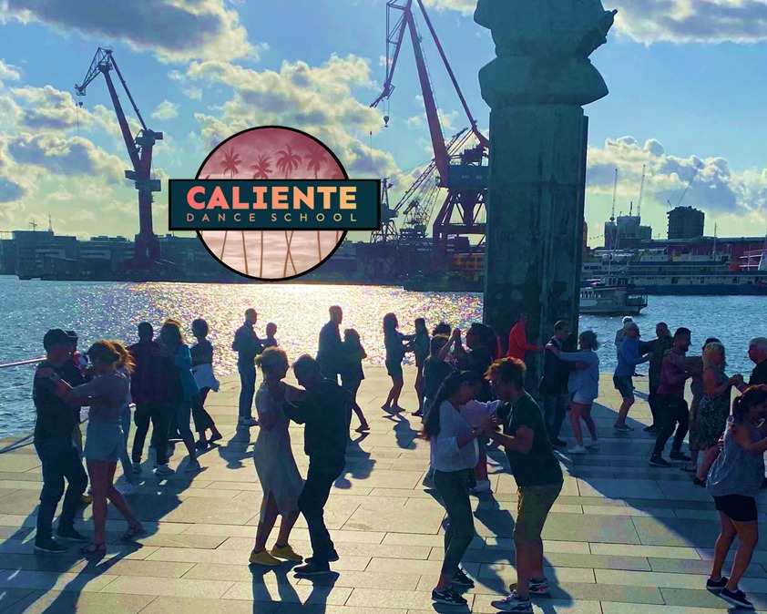 Caliente Sunday - Special edition