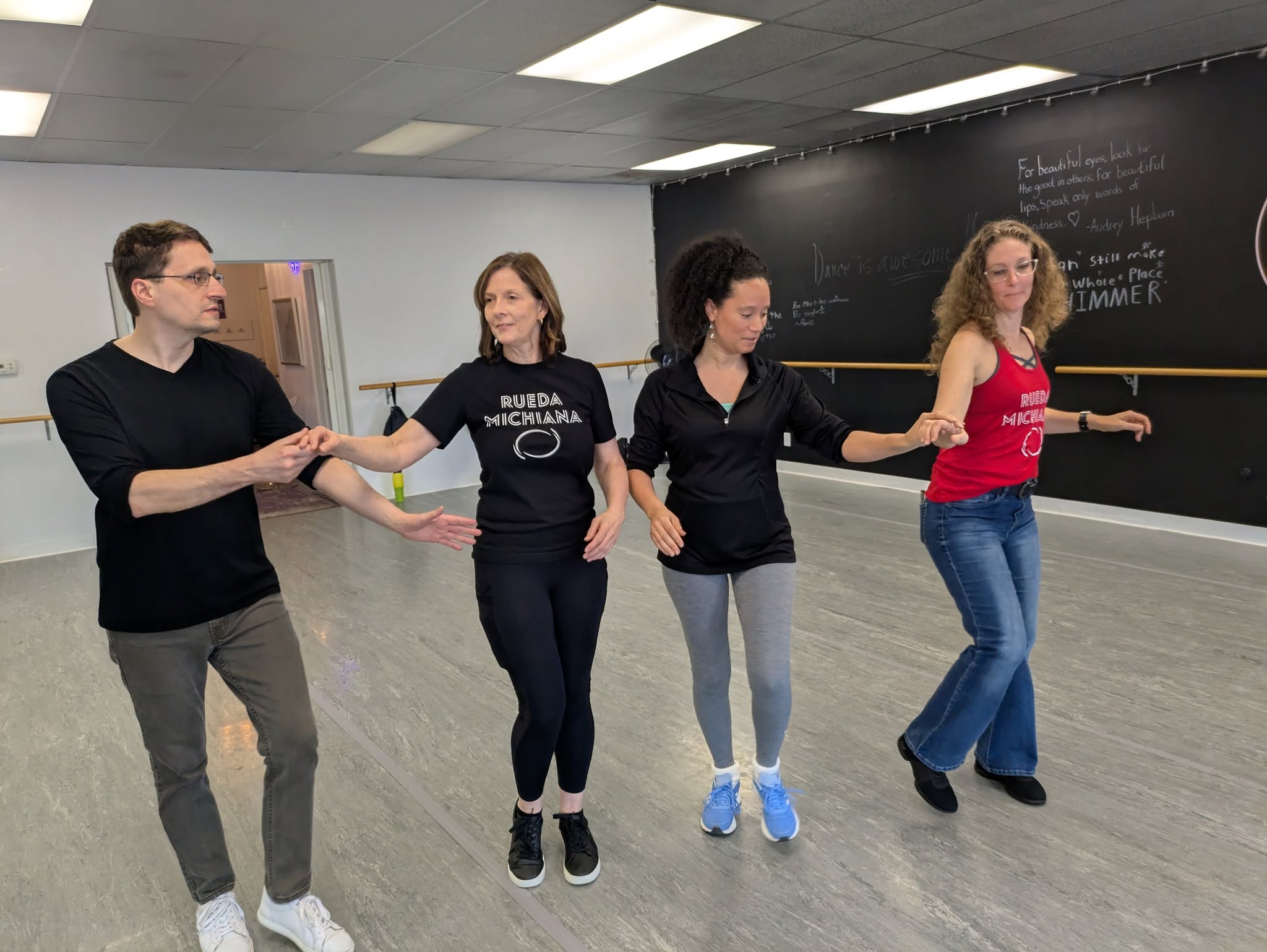 Rueda de Casino - Latin dance lessons