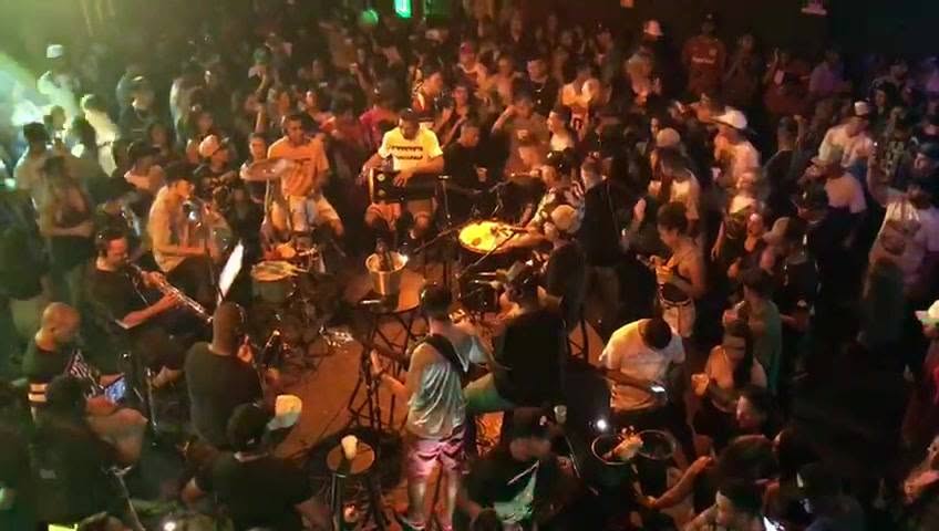 Resenha com Roda de Samba do Temperô • Elas Free até as 23hrs