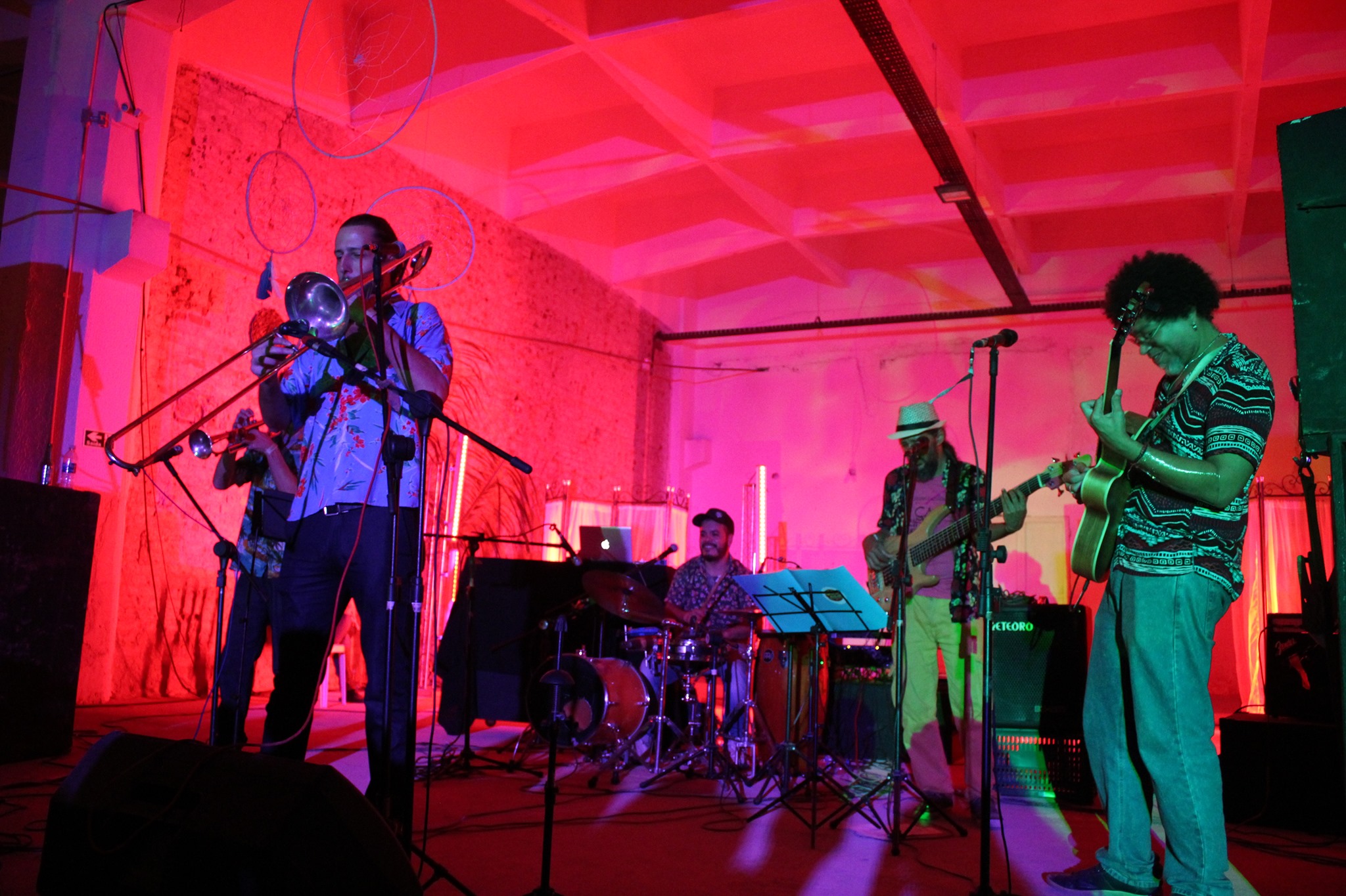 Mango Mambo na Casa Porto