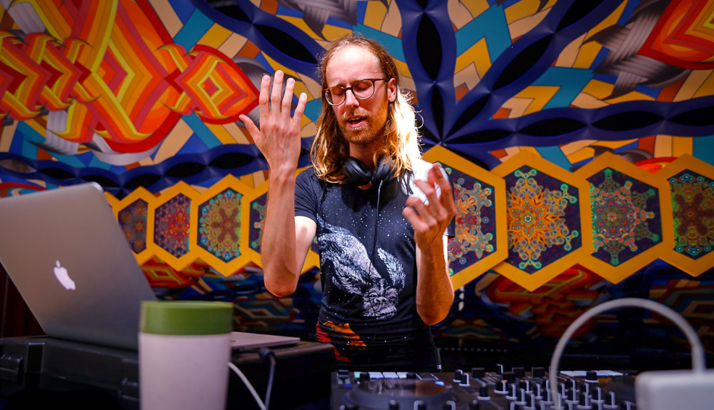 Ecstatic Dance DJ Sefrijn