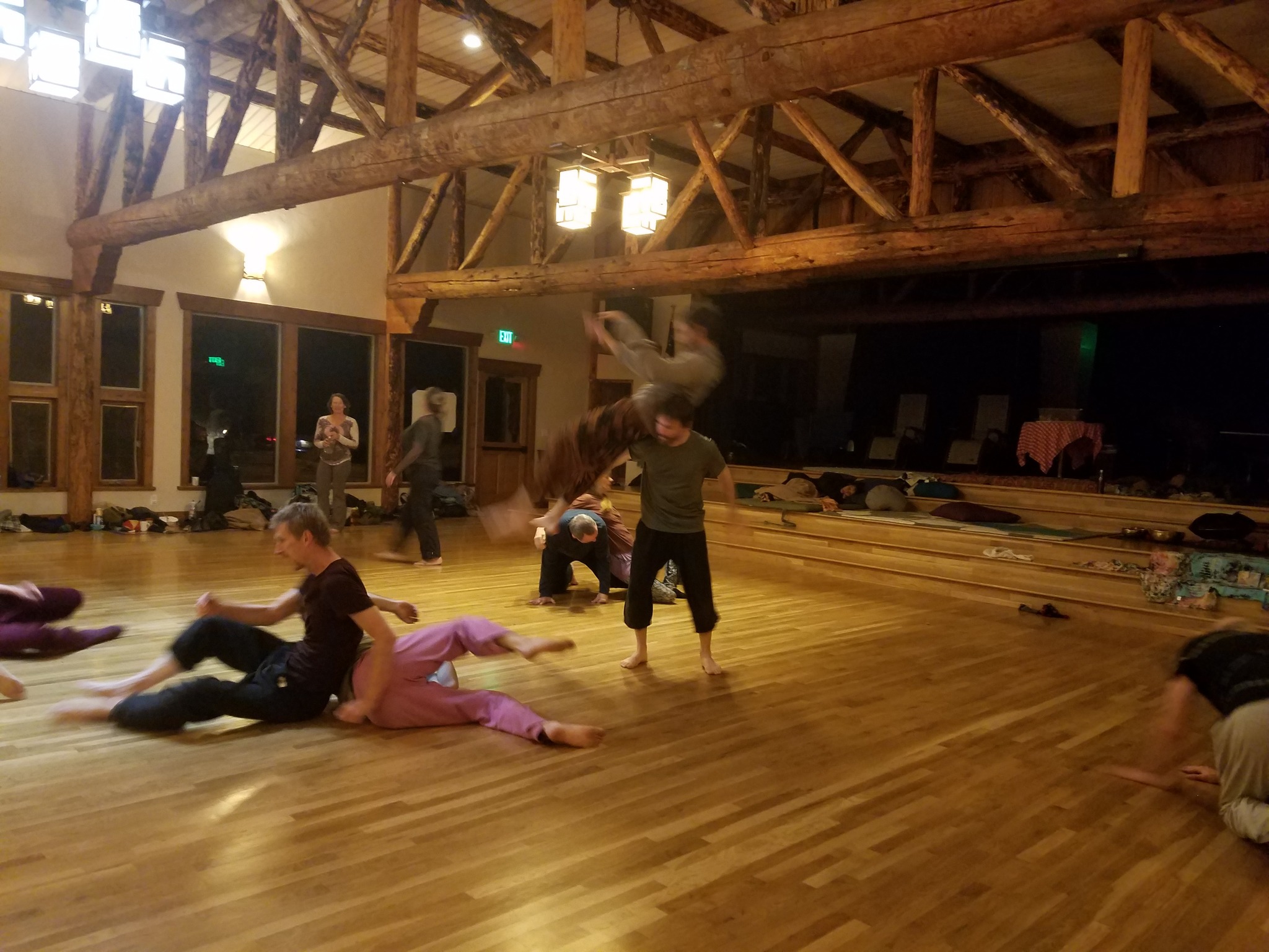 Contact Improv Underscore