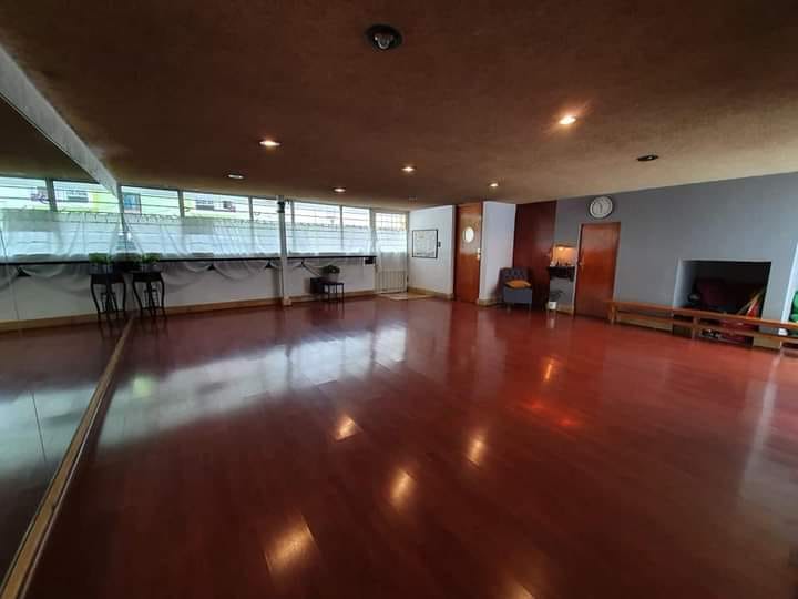 Taller intensivo Aprende #salsa y #expresioncorporal desde cero.
