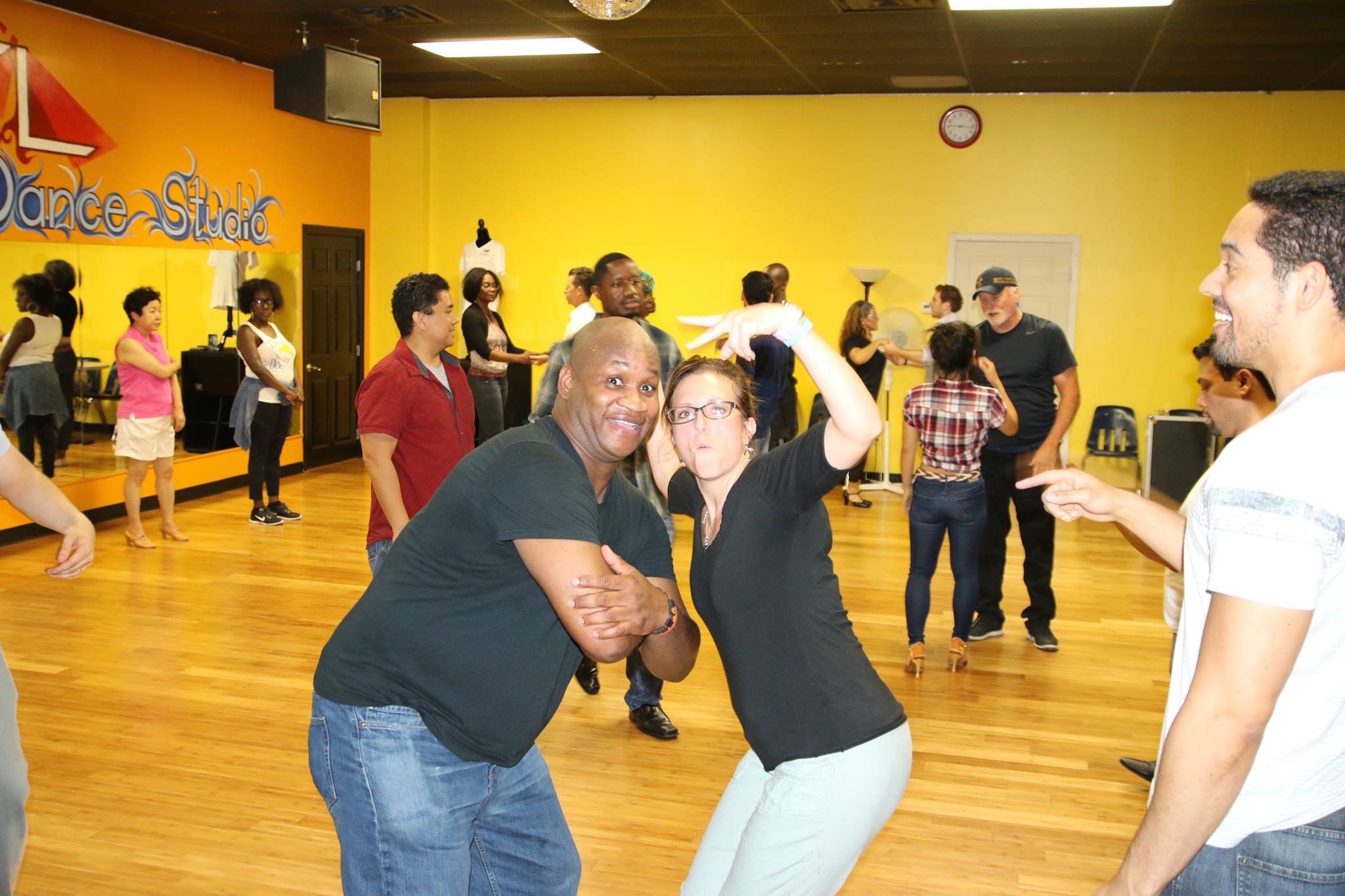 3hr Salsa Boot Camp + Salsa party Sep 2nd