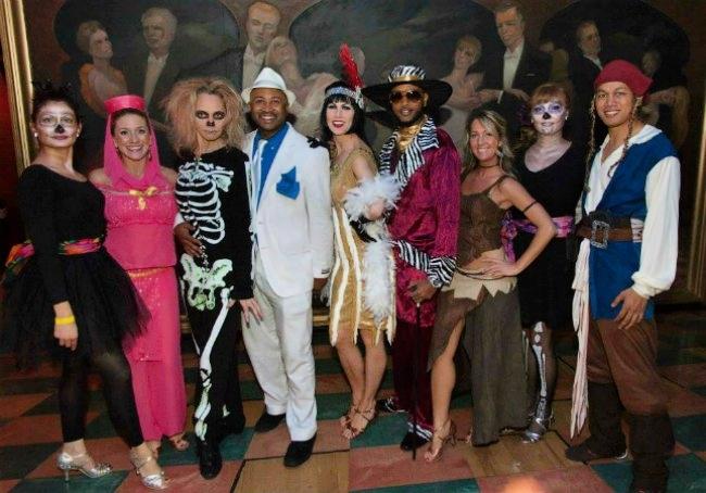 Halloween Dance Party + Bachata Lovers Night! ๐ Lincoln Street Salsa @ The Sanctuary!