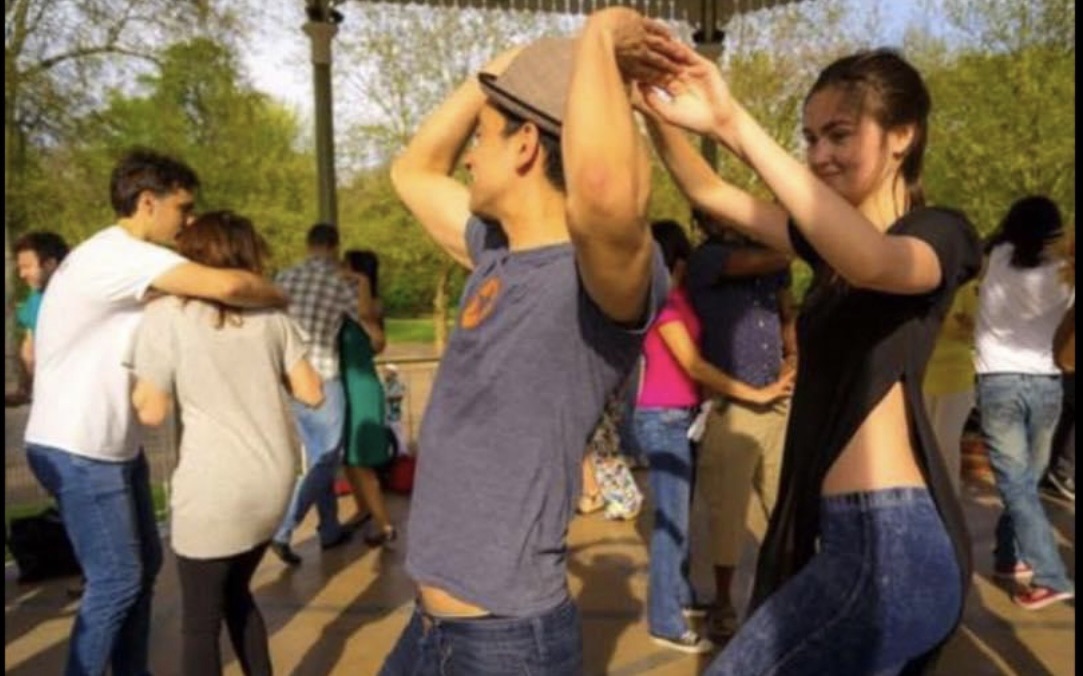 Salsa in the Park