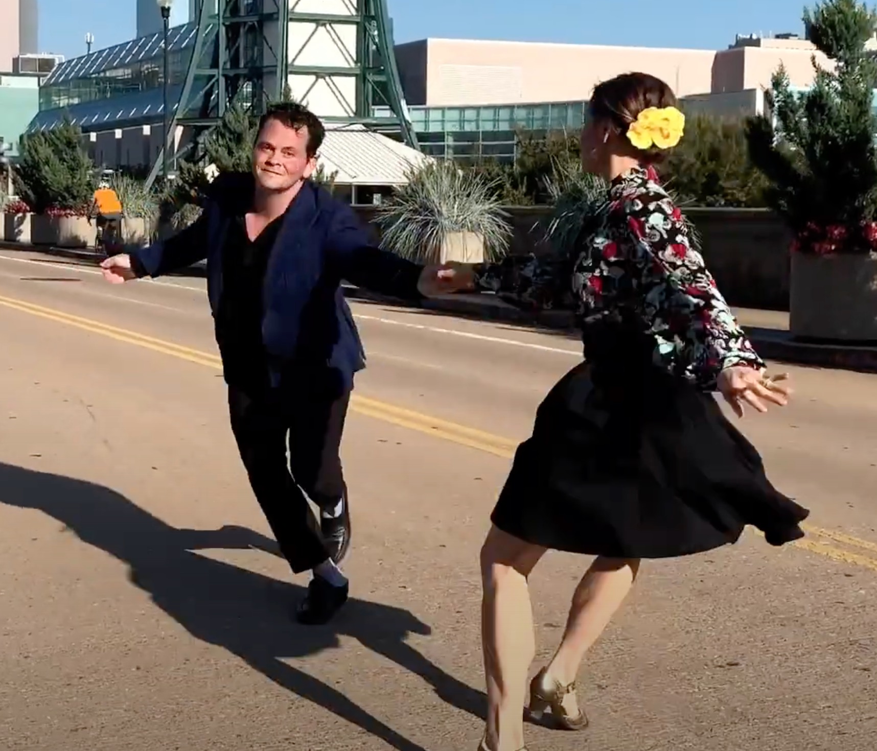 Balboa and Lindy Classes in Knoxville!