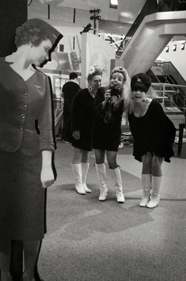 Red Heart Swing Dance with THE FABULETTES