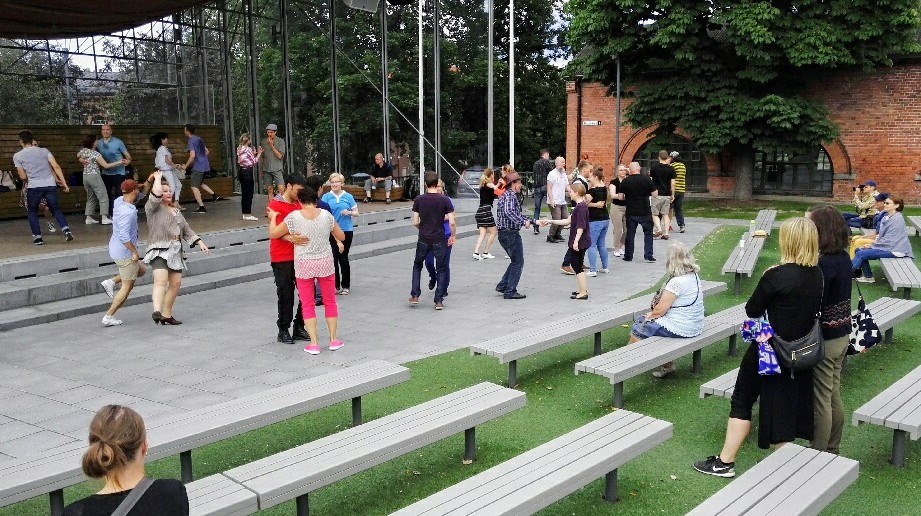 Bal n' Hop in the Park