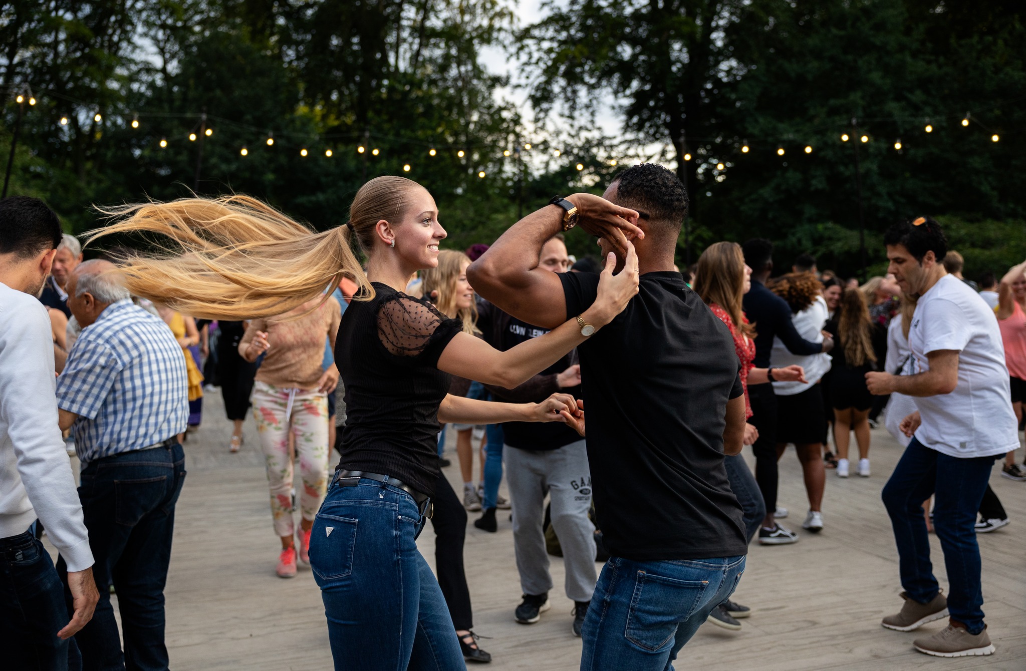 Sommerdans slutter 2026 med salsa og afrocubanske rytmer ved Lazos d Cuba LIVE & Anier