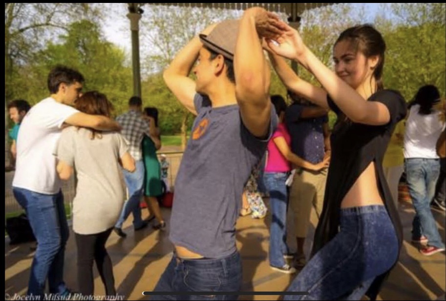 Salsa in the Park