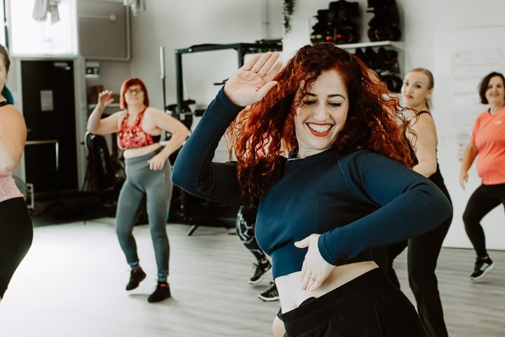 SALSA JA BACHATA WORKSHOP ALOITTELIJOILLE