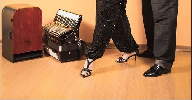 Ανοιχτό μάθημα (drop in) Αργεντίνικου tango και Practica στο Tango Room
