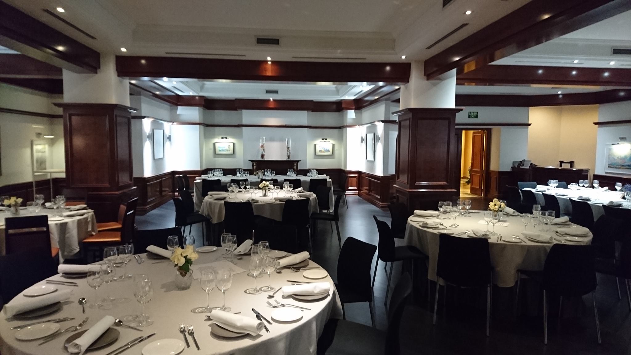 Cena con show y baille (salón y tango)