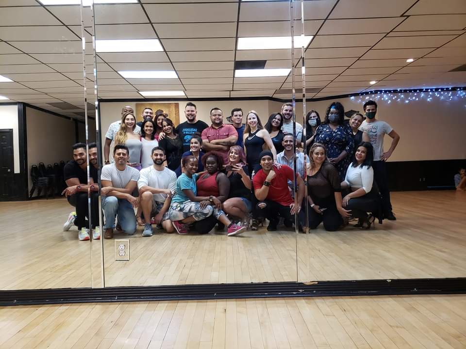 Beginner's Salsa And Bachata Class