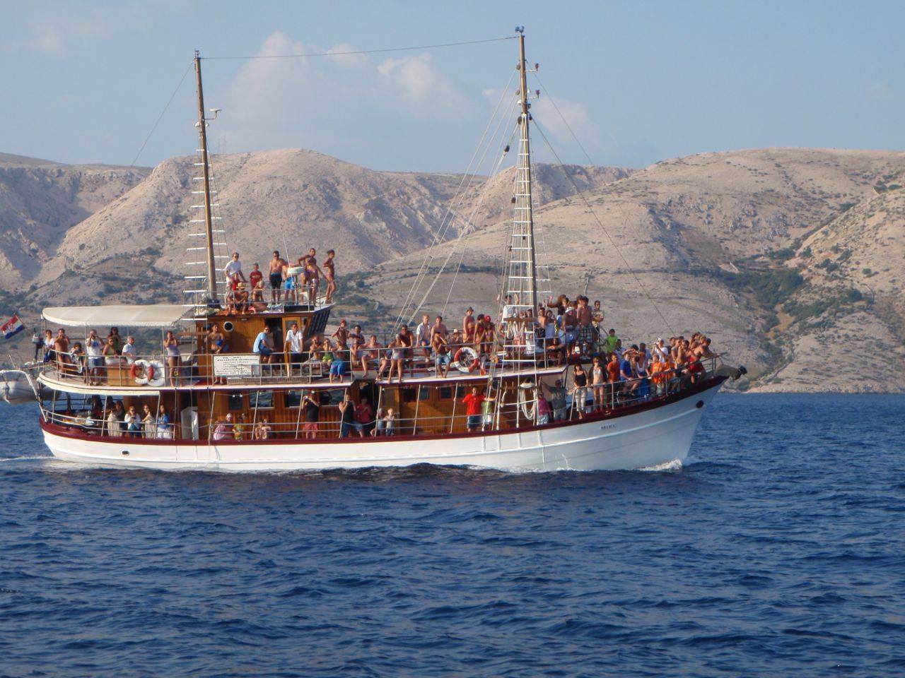Tango Boat Cruise
